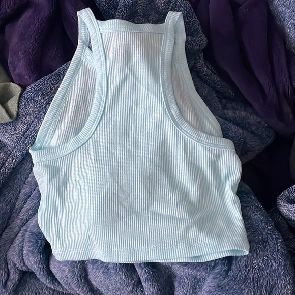 light blue American eagle top - Picture 2 of 2